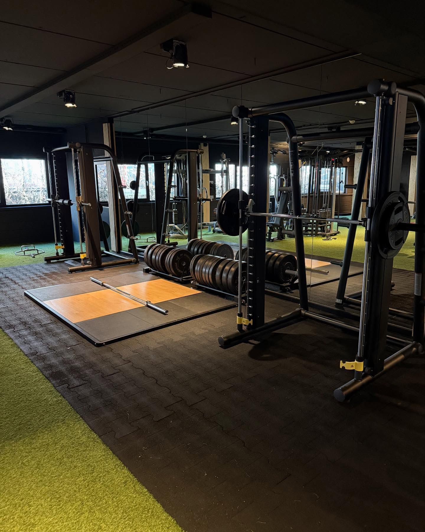 Studio-Sport nieuwe smithmachine